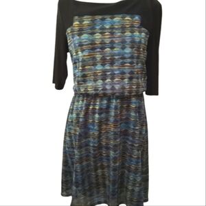 LUXOLOGY green and black dress. Medium